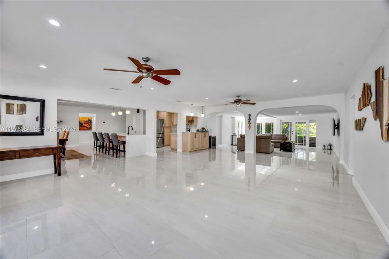 6904 SW 65th Ave , South Miami, FL 33143 Photo