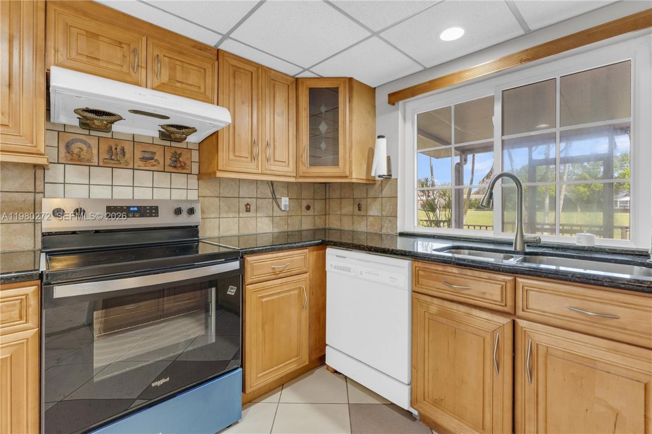 12145 Begonia Way, Unit 12145, Cooper City, FL 33026 Photo