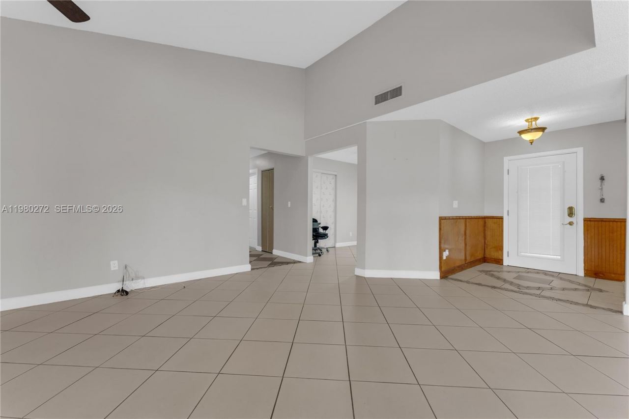 12145 Begonia Way, Unit 12145, Cooper City, FL 33026 Photo