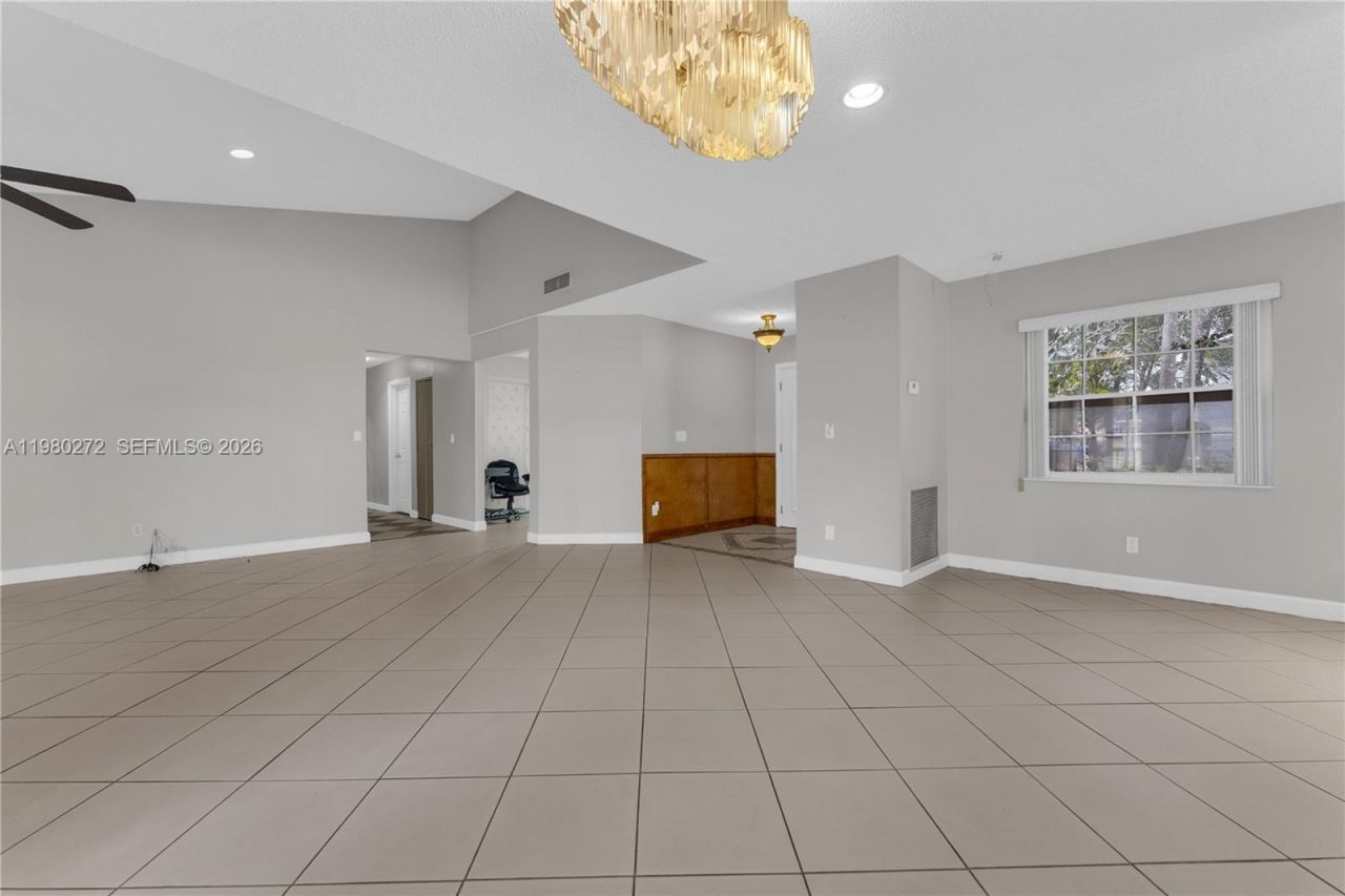 12145 Begonia Way, Unit 12145, Cooper City, FL 33026 Photo