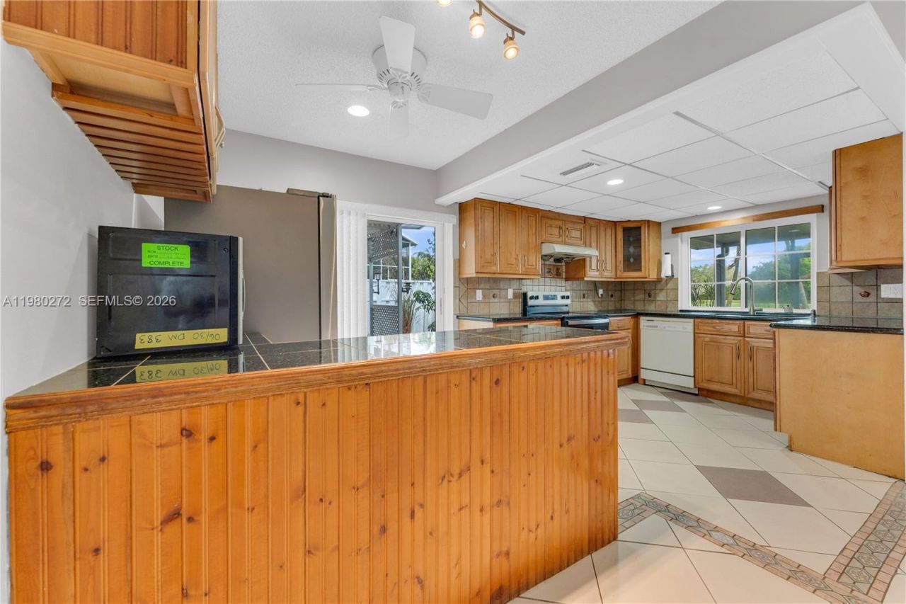 12145 Begonia Way, Unit 12145, Cooper City, FL 33026 Photo