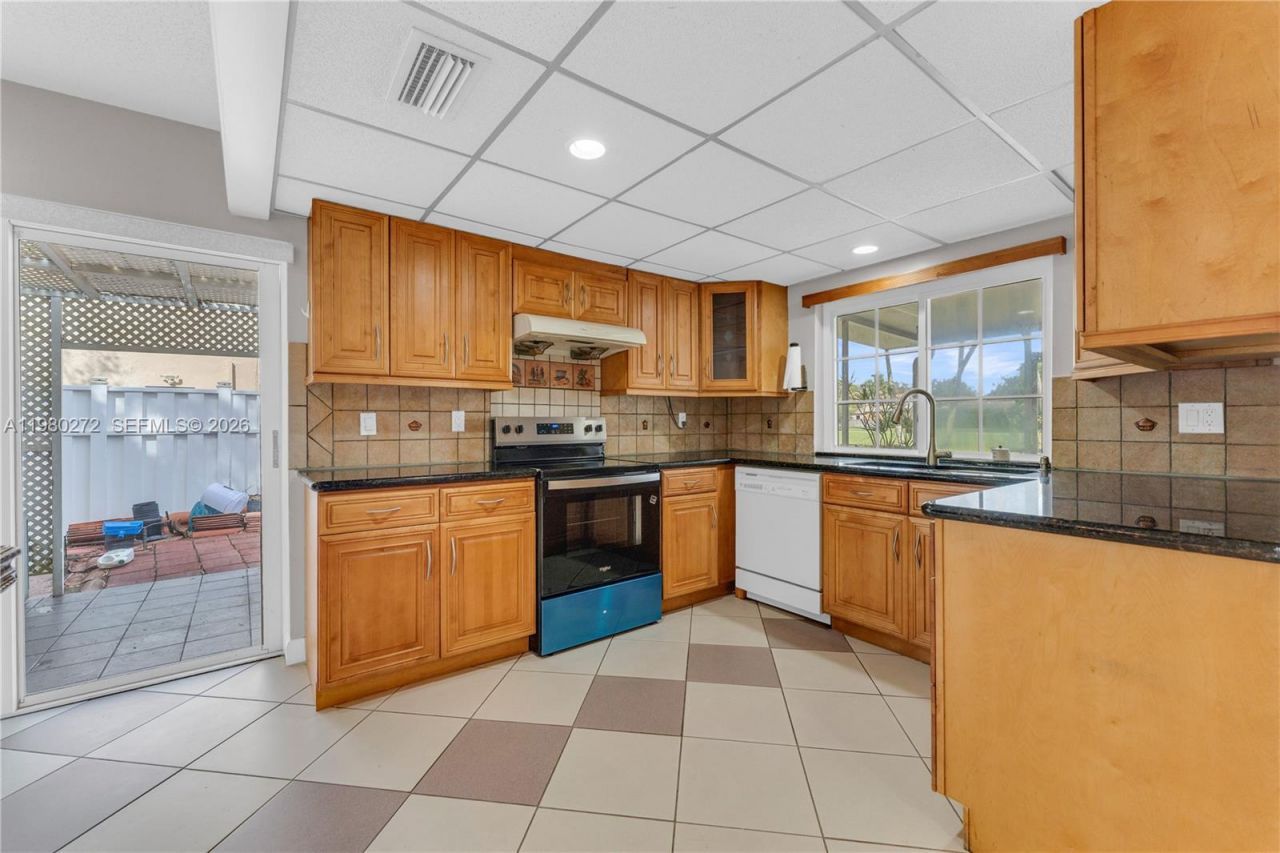 12145 Begonia Way, Unit 12145, Cooper City, FL 33026 Photo