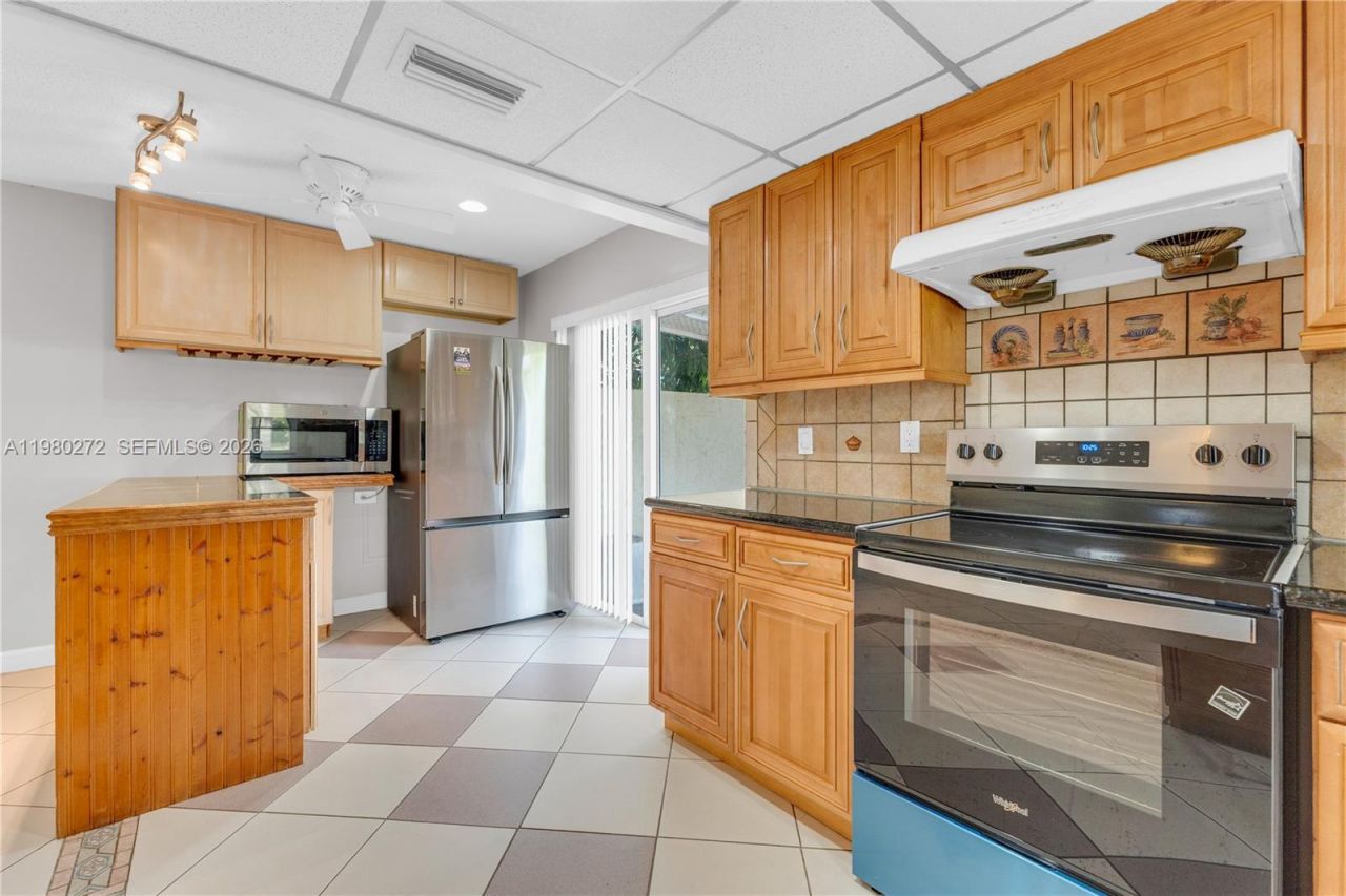 12145 Begonia Way, Unit 12145, Cooper City, FL 33026 Photo