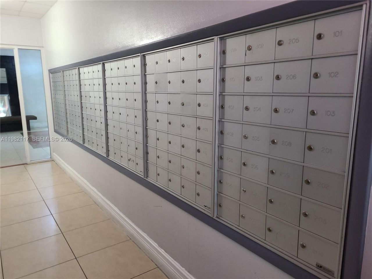 850 N Miami Ave , Unit W-605, Miami, FL 33136 Photo