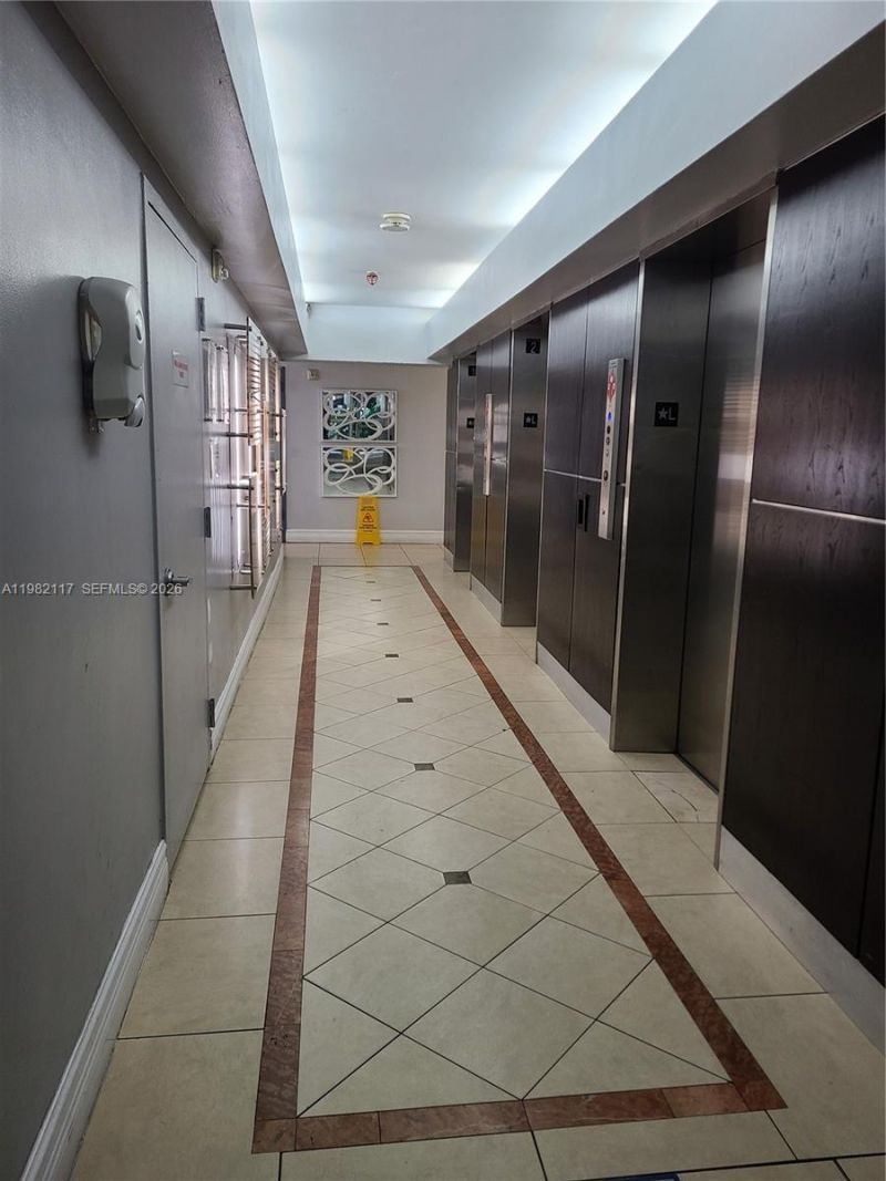 850 N Miami Ave , Unit W-605, Miami, FL 33136 Photo