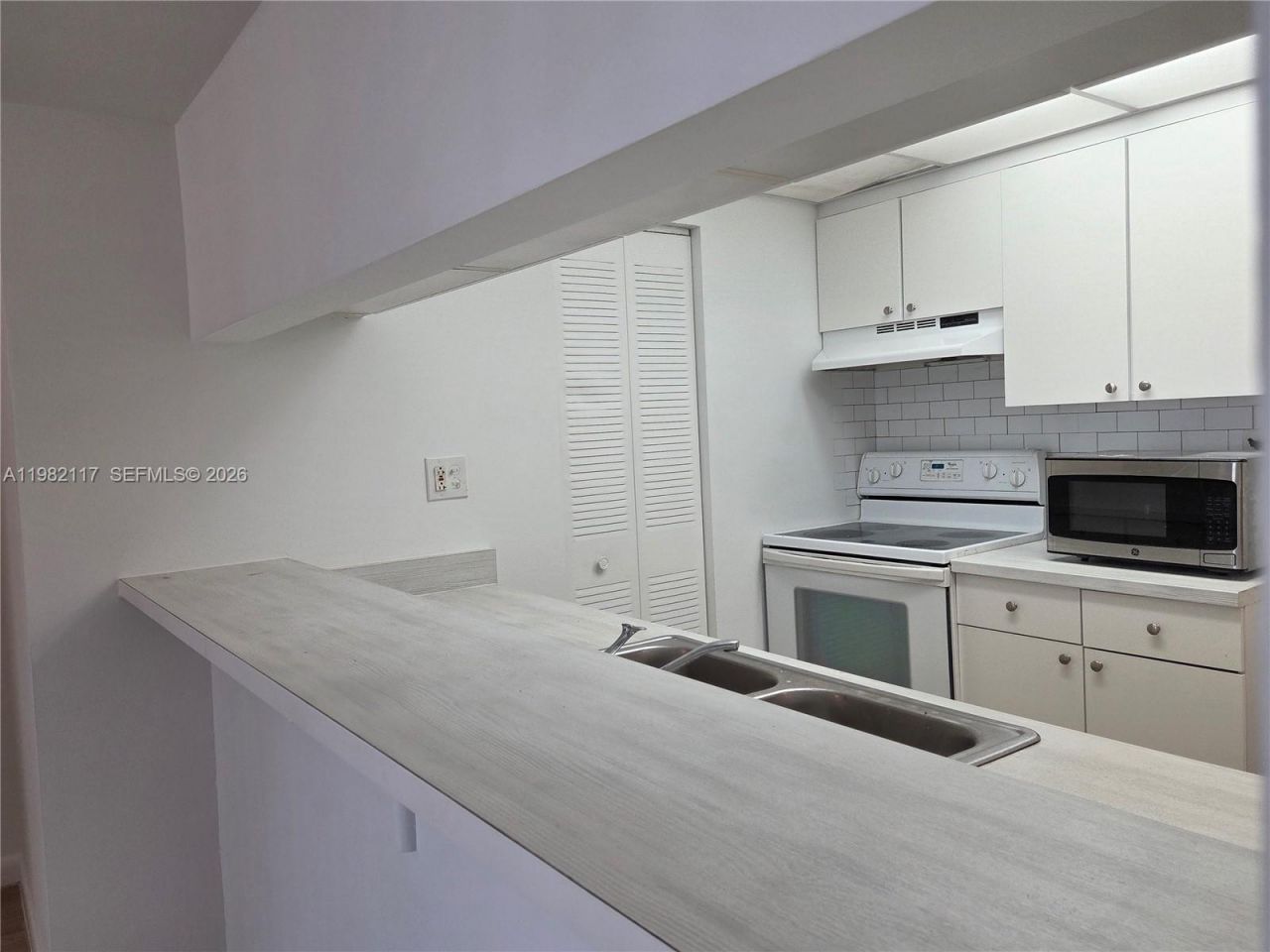 850 N Miami Ave , Unit W-605, Miami, FL 33136 Photo