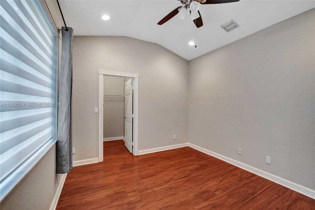 8006 N Savannah Cir, Davie, FL 33328 Photo