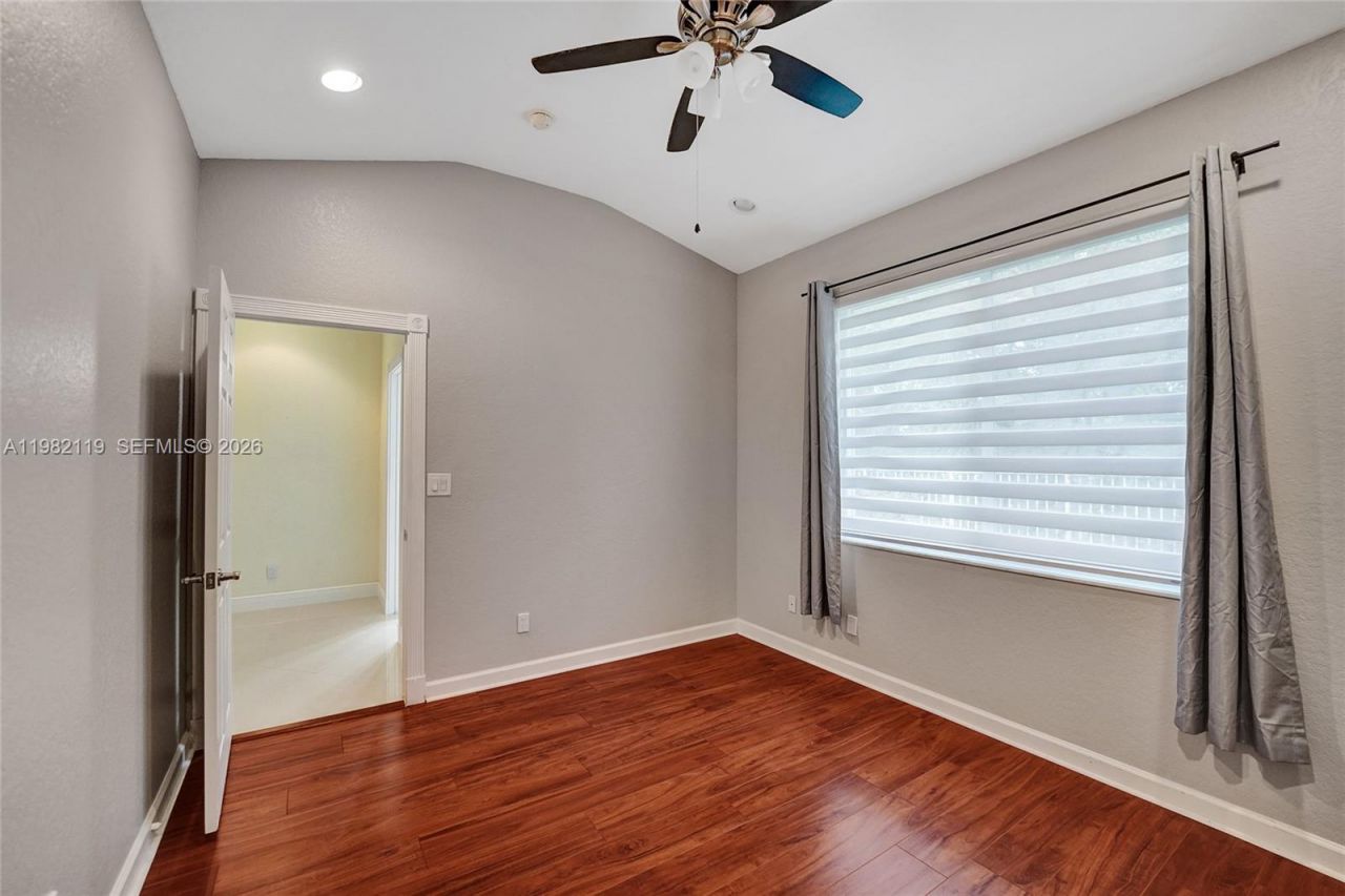 8006 N Savannah Cir, Davie, FL 33328 Photo