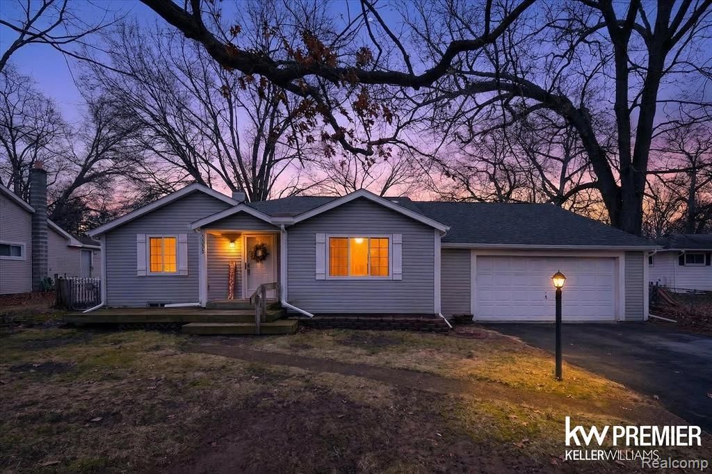 5658 Crescent Road, Waterford Township, MI 48327 Main Photo