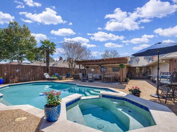 724 Greenway Drive, Coppell, TX 75019