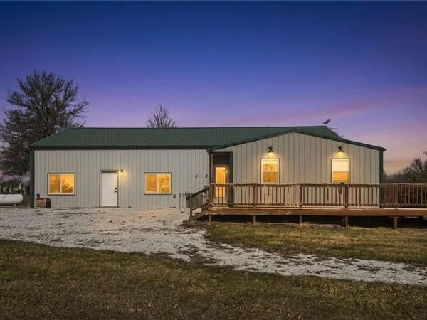 23058 160th Street, Altamont, MO 64620