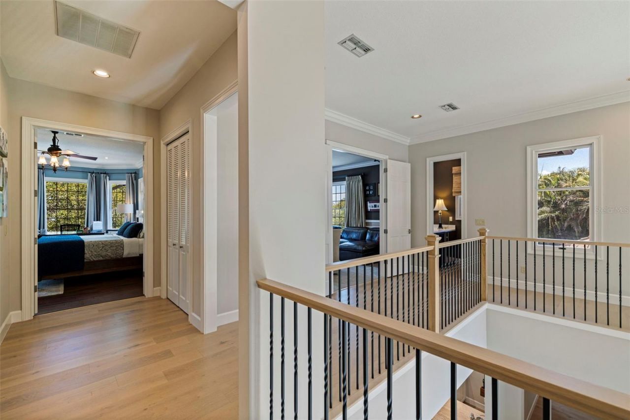 1285 Gasparilla Drive Ne, Saint Petersburg, FL 33702 Photo