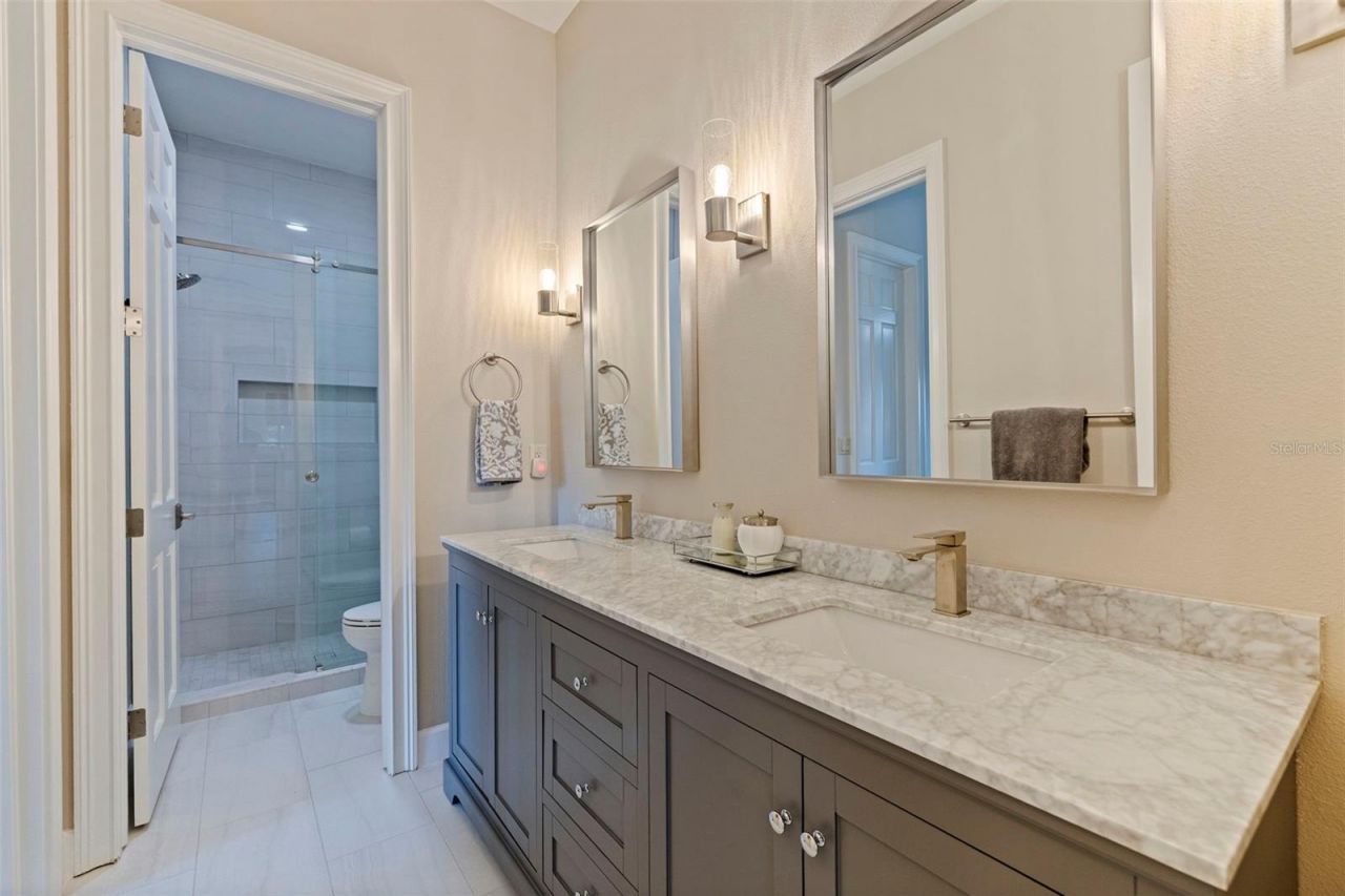 1285 Gasparilla Drive Ne, Saint Petersburg, FL 33702 Photo