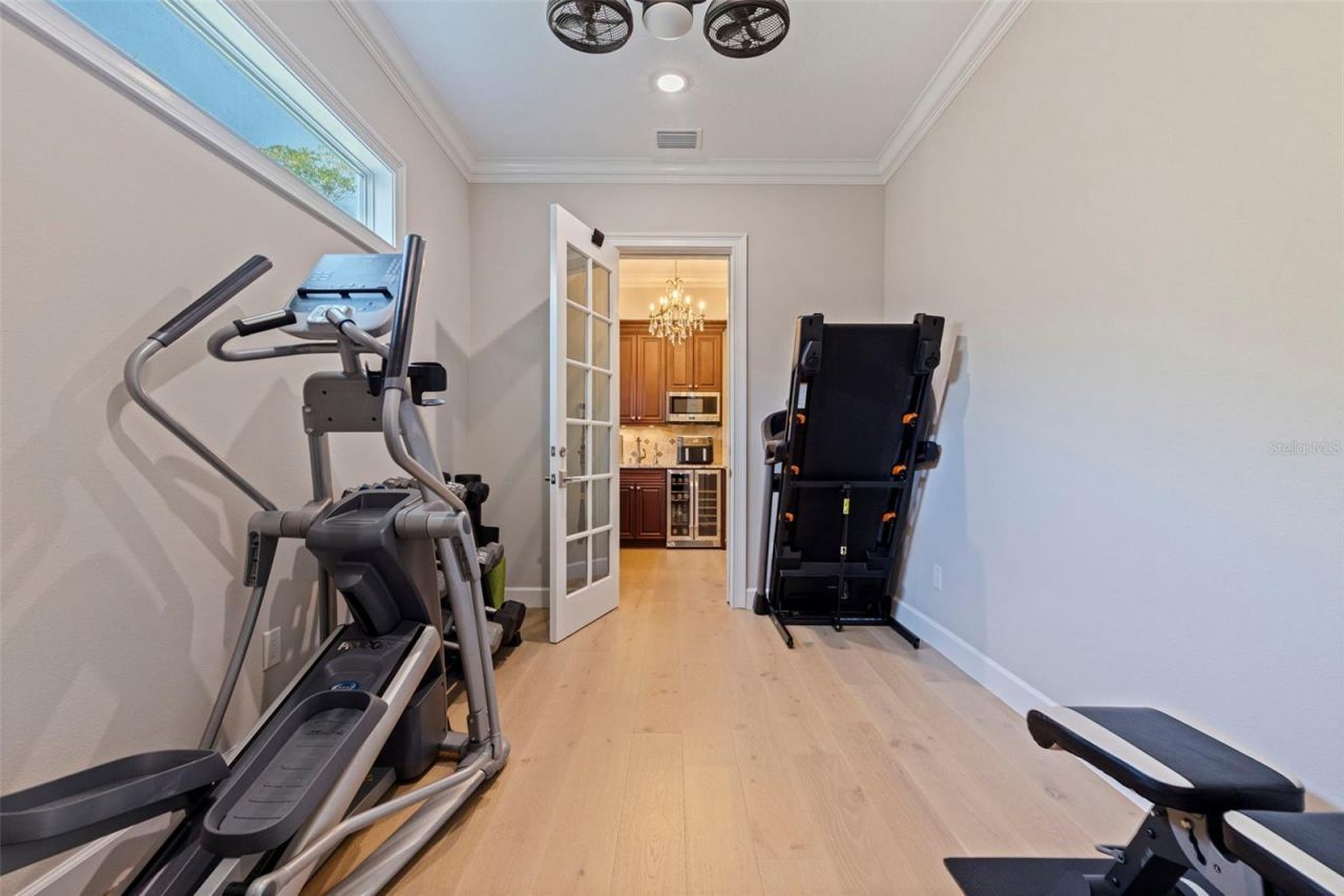 1285 Gasparilla Drive Ne, Saint Petersburg, FL 33702 Photo