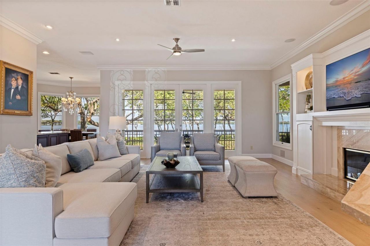 1285 Gasparilla Drive Ne, Saint Petersburg, FL 33702 Photo