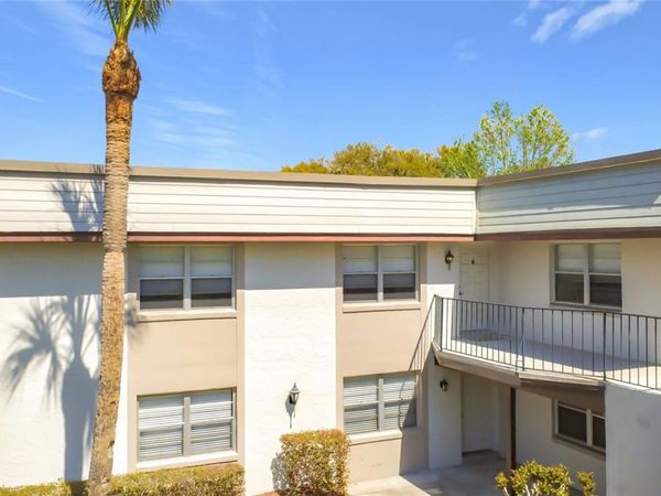 122 WINDTREE LANE , Unit O-204, WINTER GARDEN, FL 34787