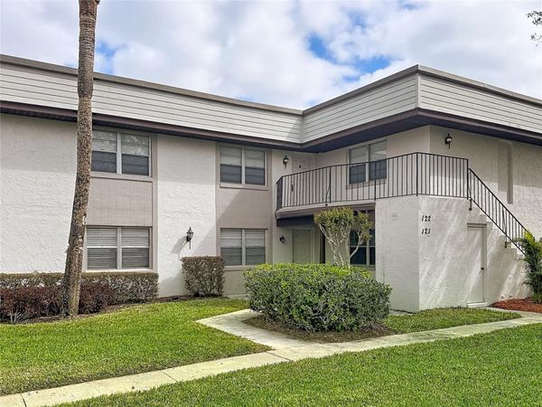 122 WINDTREE LANE, Unit O-204, WINTER GARDEN, FL 34787