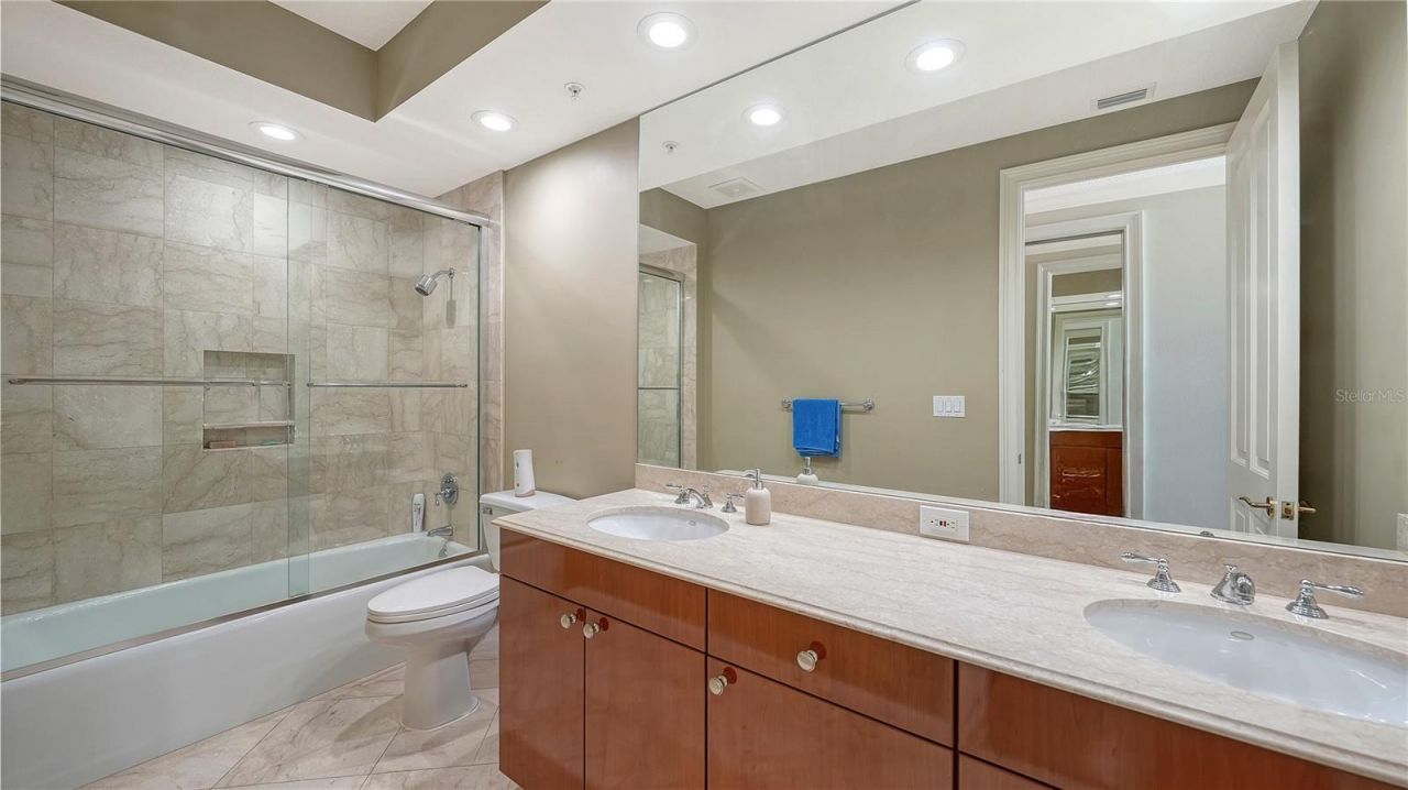 35 Watergate Drive, Unit 1506, Sarasota, FL 34236 Photo