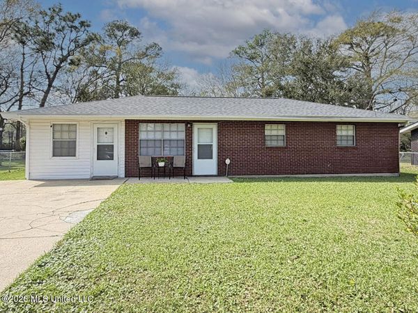 3021 Doby Street, Pascagoula, MS 39581