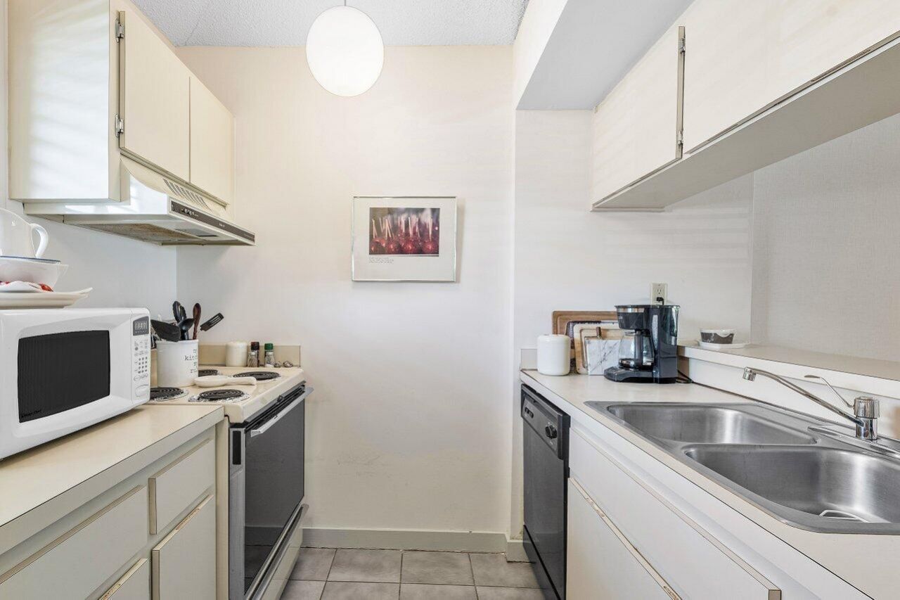 539 Club Drive, Palm Beach Gardens, FL 33418 Photo