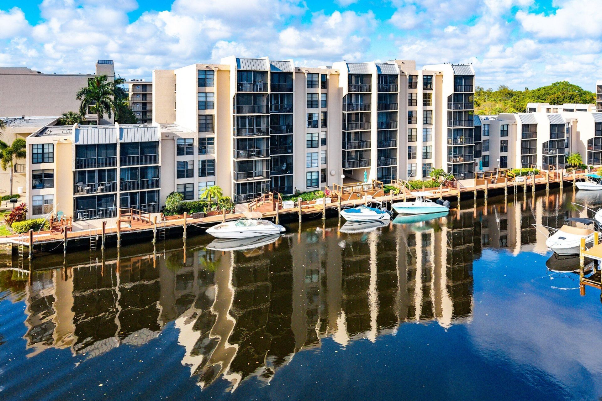 6 Royal Palm Way, Unit 605, Boca Raton, FL 33432 Photo