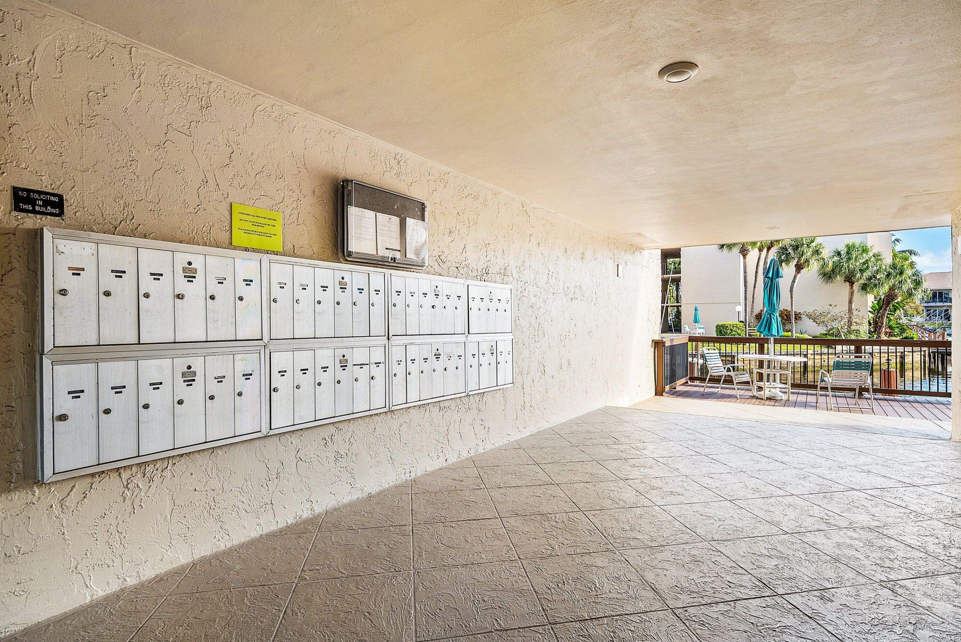 6 Royal Palm Way, Unit 605, Boca Raton, FL 33432 Photo