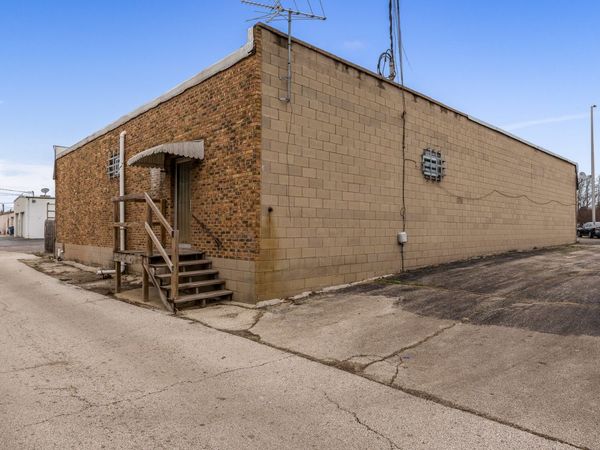 4722 N 2nd Street , Loves Park, IL 61111