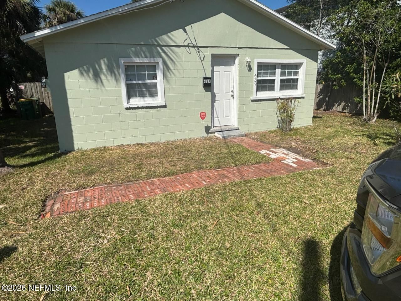 637 2nd Avenue S, Jacksonville Beach, FL 32250 Main Photo