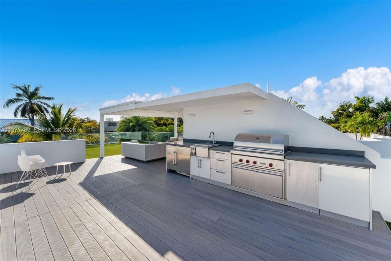 741 Harbor Dr , Key Biscayne, FL 33149 Photo