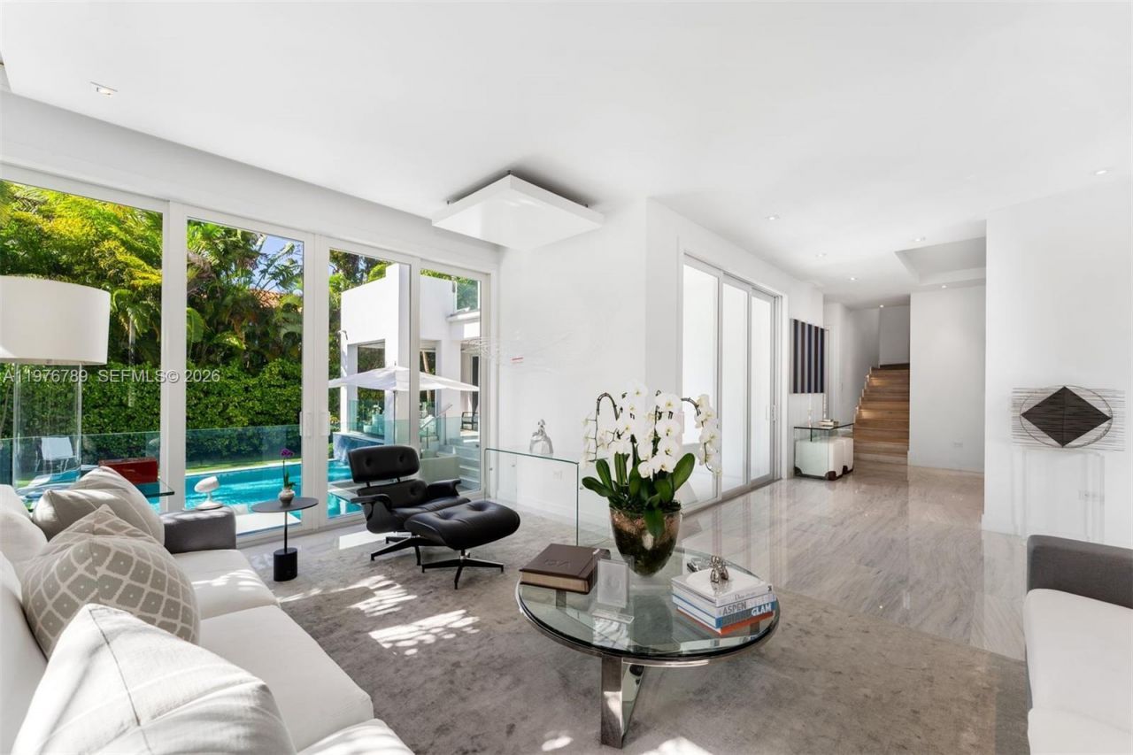 741 Harbor Dr , Key Biscayne, FL 33149 Photo