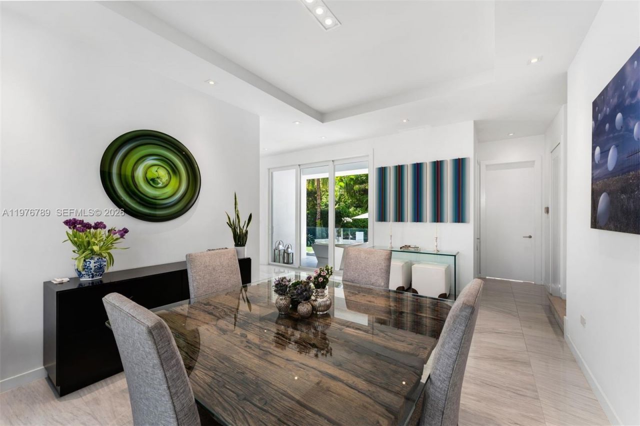 741 Harbor Dr , Key Biscayne, FL 33149 Photo