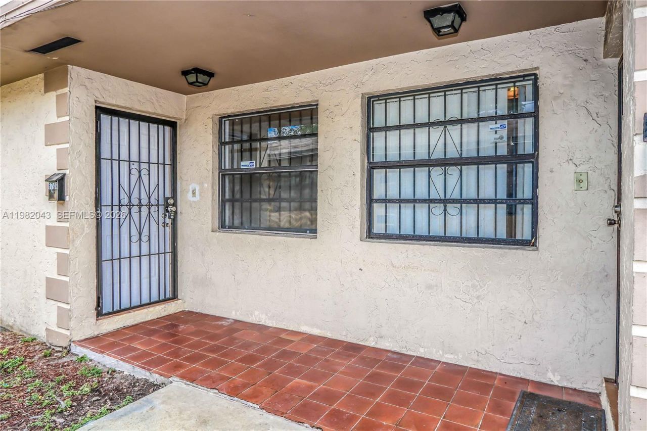 6747 NW 5th Ct , Unit 2, Miami, FL 33150 Photo