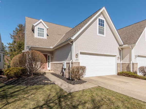 18608 Southporte Drive, Strongsville, OH 44136