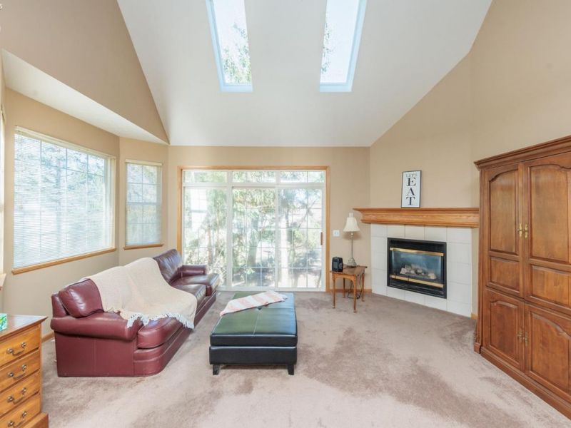 18608 Southporte Drive, Strongsville, OH 44136 Photo 10