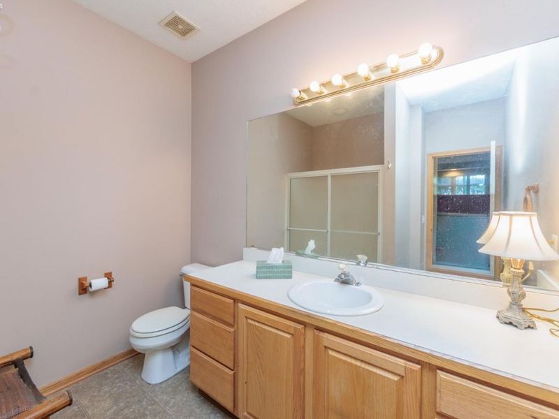 18608 Southporte Drive, Strongsville, OH 44136 Photo 15