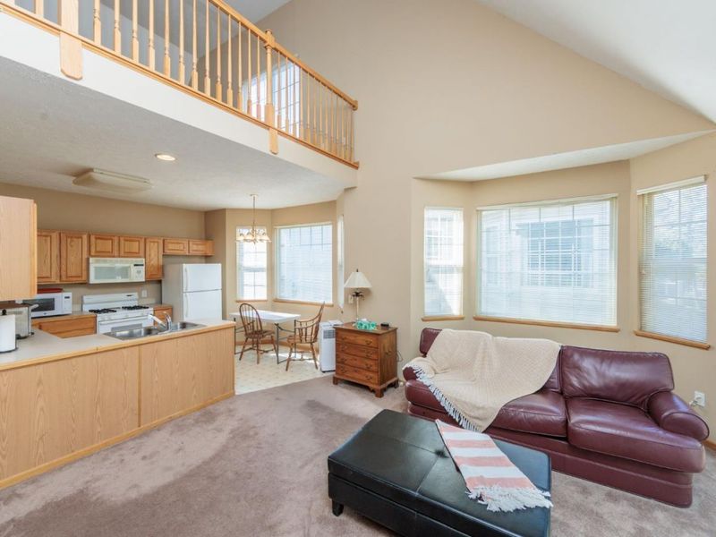 18608 Southporte Drive, Strongsville, OH 44136 Photo 8