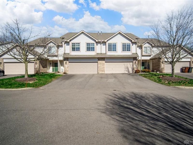 3578 Sequoia Drive, Beavercreek, OH 45431 Photo 4