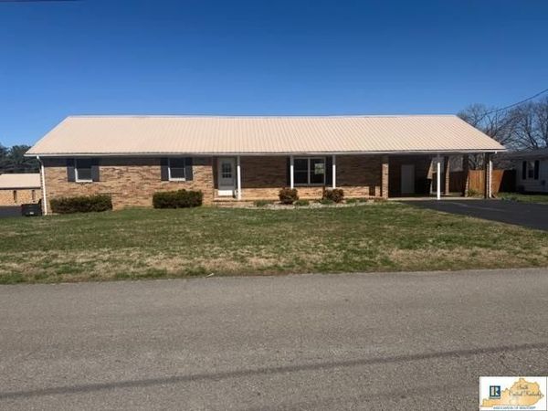 709 Greenview Drive , Cave City, KY 42127