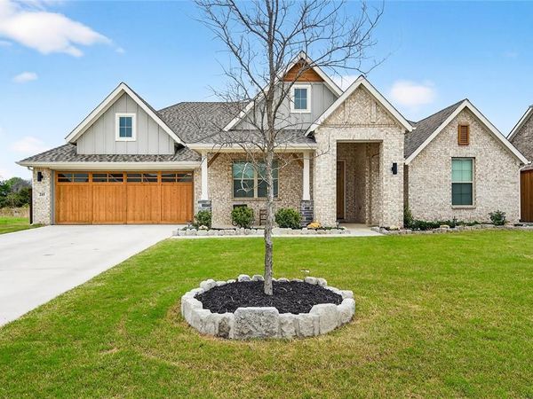 215 Frio Drive, Waxahachie, TX 75165