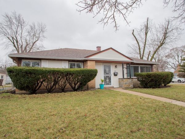 609 E Thacker Street , Des Plaines, IL 60016