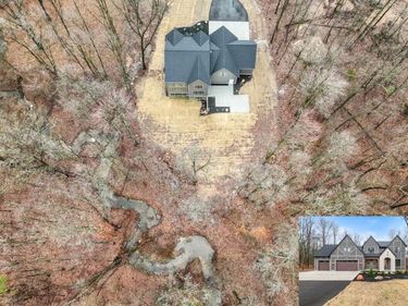 3727 Buttrick Avenue SE, Ada, MI 49301