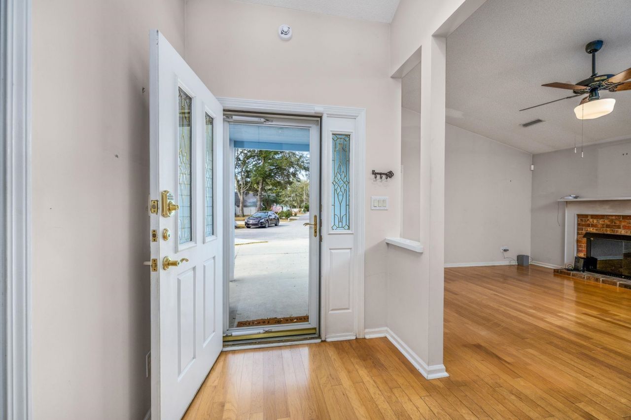 128 Dogwood Pl. Photo 4