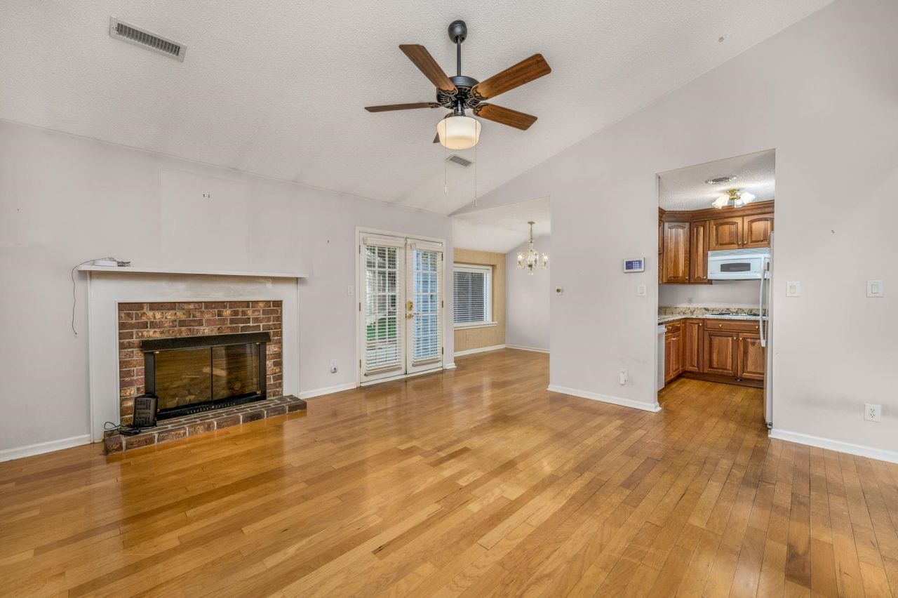 128 Dogwood Pl. Photo 7