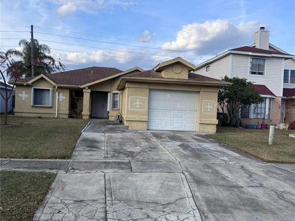 138 PINEWOOD CIRCLE, KISSIMMEE, FL 34743