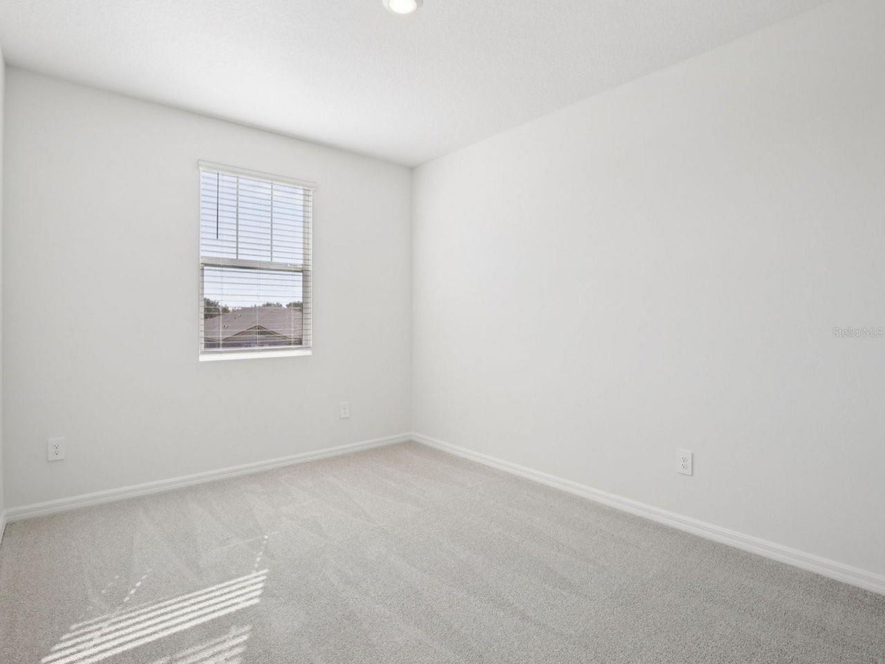 9017 Venetia Court, Palmetto, FL 34221 Photo