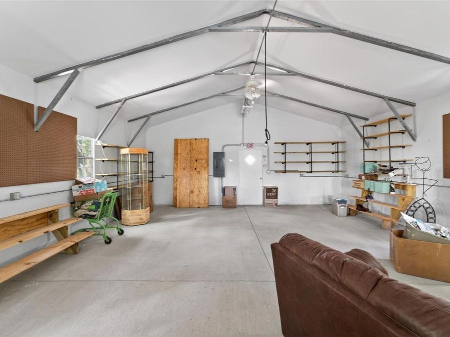 Property Image 39