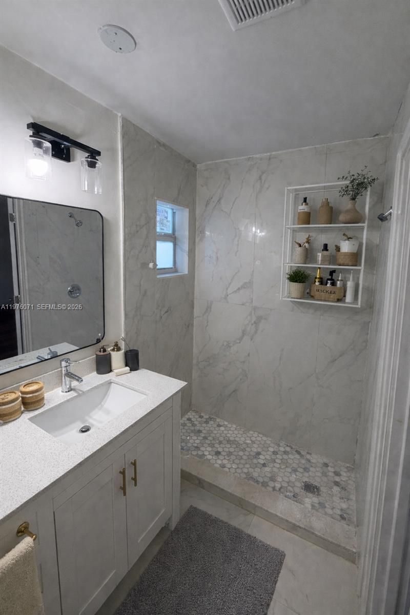 2295 NW 115th St, Miami, FL 33167 Photo