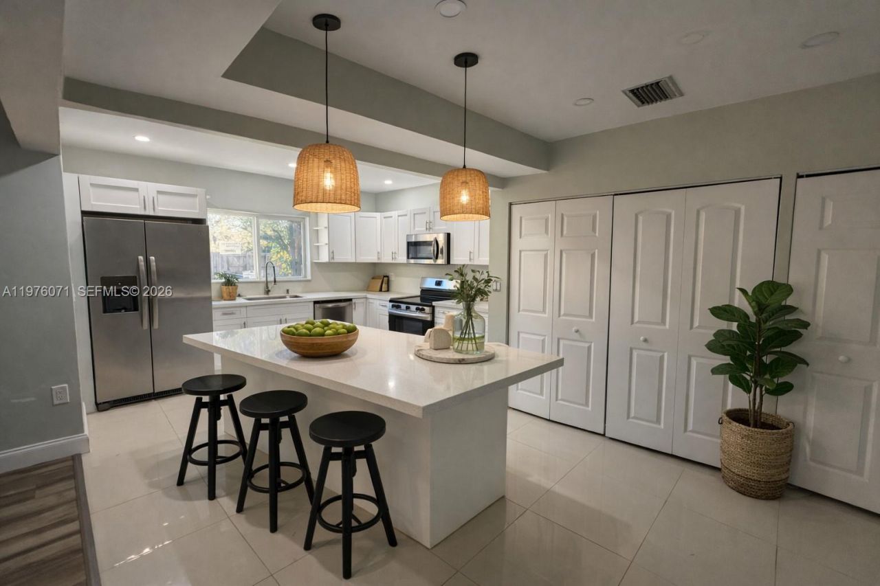 2295 NW 115th St, Miami, FL 33167 Photo