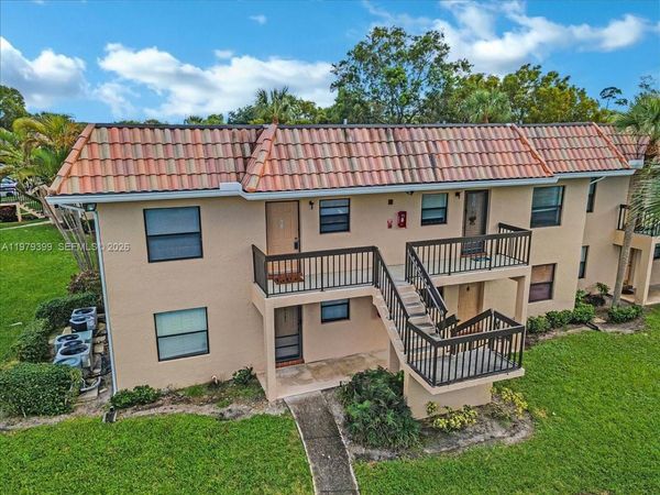 6832 S Palmetto Cir S , Unit 201, Boca Raton, FL 33433