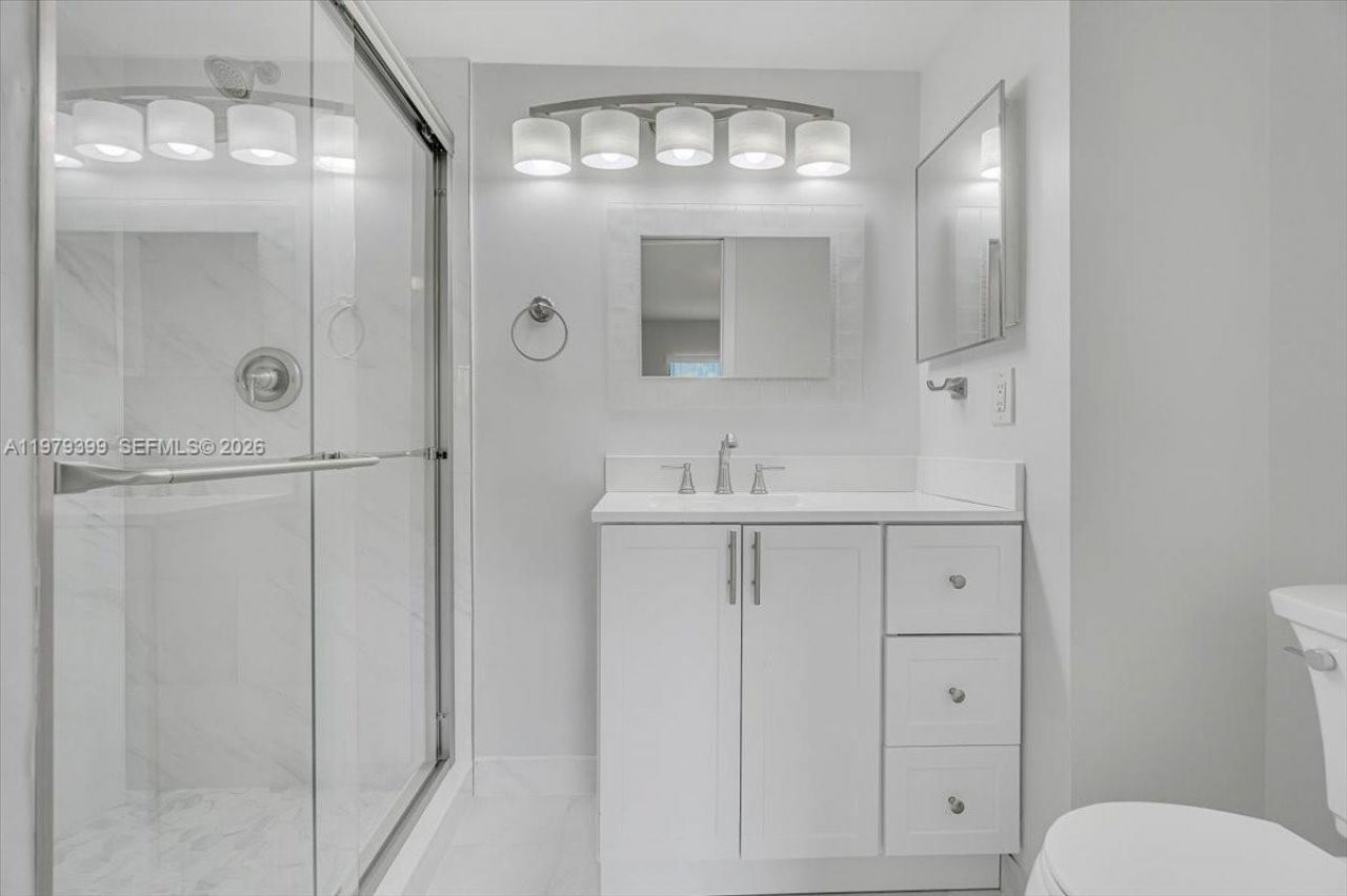 6832 S Palmetto Cir S , Unit 201, Boca Raton, FL 33433 Photo